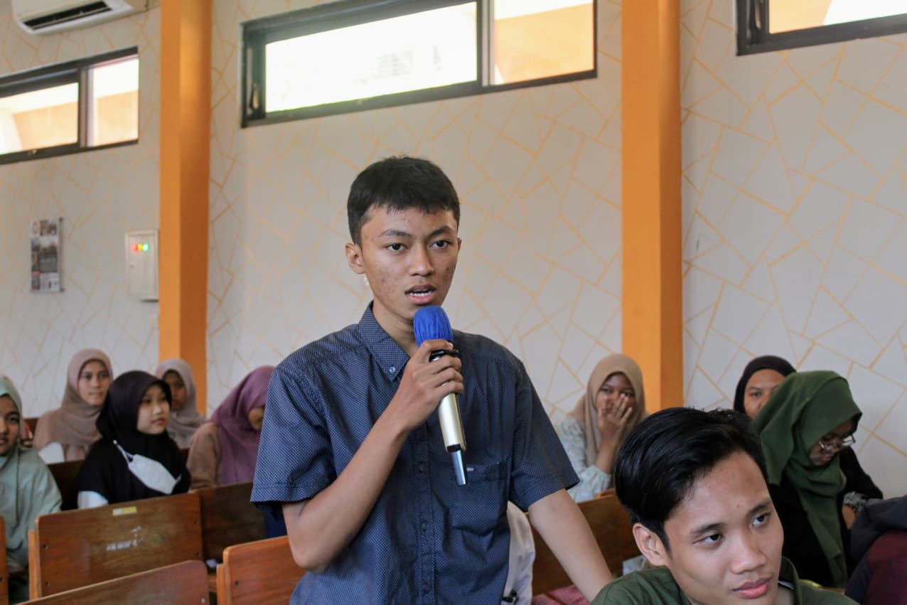 Menjaga Nilai dari Pondok Lewat Remaja Masjid SMKN 1 Probolinggo